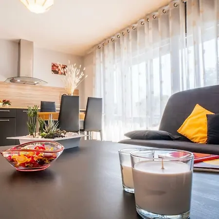 公寓 De Standing, 4 Etoiles, Calme, Neuf, Avec Terrasse Et Foret, Strasbourg Sud, Proches Des Commerces, Restaurants, Autoroutes